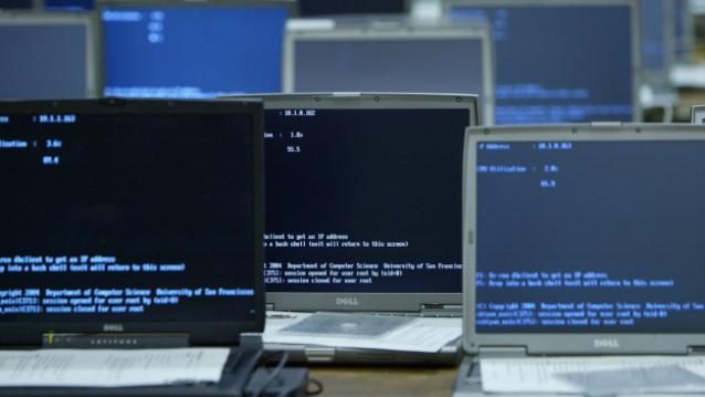 Computers-set-up-for-Flash-mob-hacker-bot-botnet-Getty-720-624x351.png